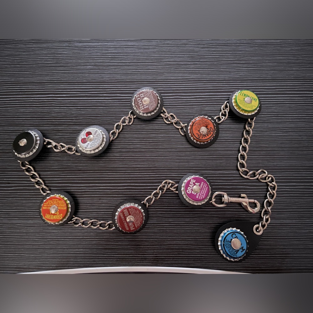 Vintage The Buckle late 90’s y2k Soda Pop Bottle Cap Chain Belt - hard to find